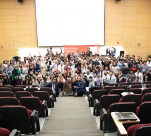 “We want to make sure that people are supported and given the resources that they need to be successful […] we believe there is going to be a solution reached soon. And we hope that those differences and disagreements are not going to impact people in the communities, including organizations like us” –Ali Abukar